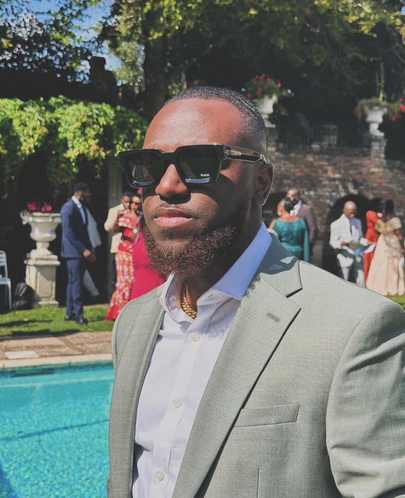 MYSTERY IN MANHATTAN